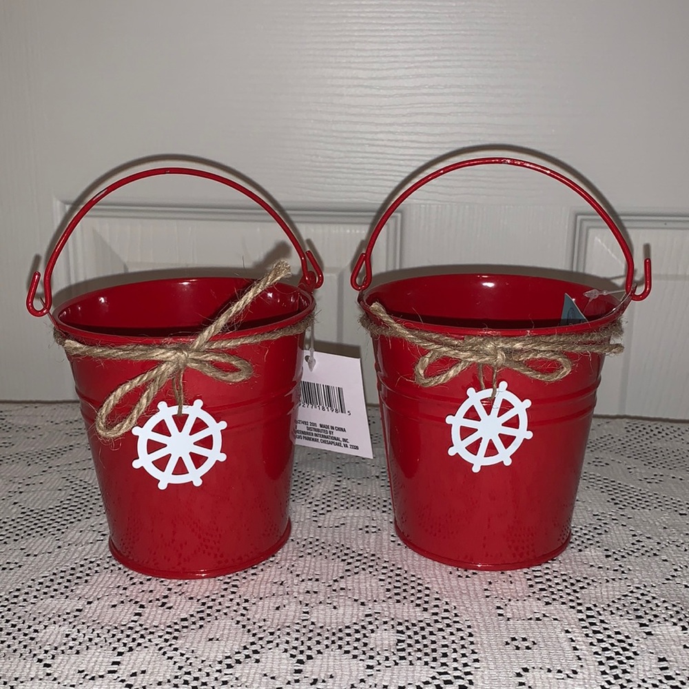 Two decor beach buckets red. NWT